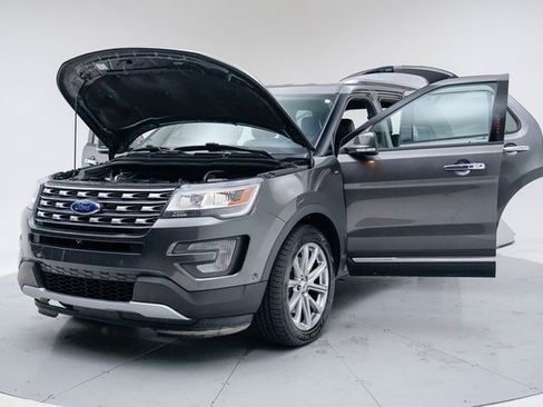 Used 2017 Ford Explorer Limited w/ Equipment Group 301A image 17