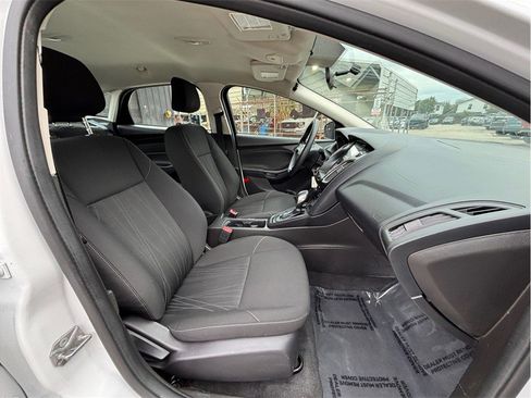 Used 2016 Ford Focus S image 29