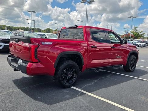 Used 2022 Toyota Tundra SR5 AWD/4WD image 8