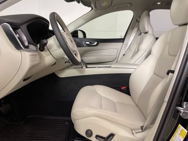 Certified 2025 Volvo XC60 T8 Plus w/ Protection Package Premier AWD/4WD image 20