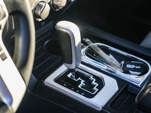 Used 2019 Toyota Tundra SR5 w/ SR5 Upgrade Package image 23