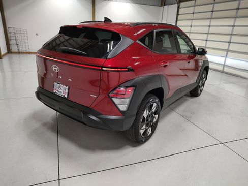 Used 2025 Hyundai Kona SEL image 13