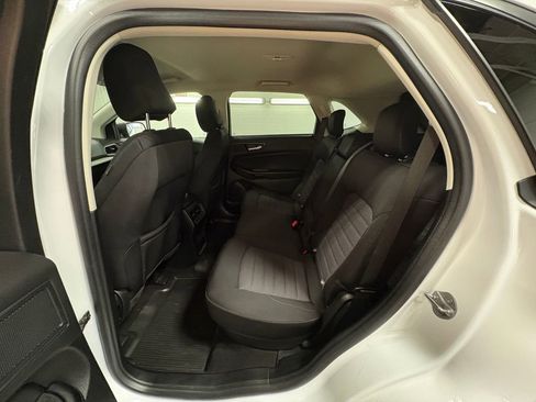 Used 2024 Ford Edge SE w/ Cargo Accessory Package image 31
