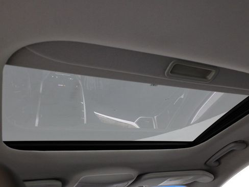 Used 2015 Lincoln MKZ w/ Equipment Group 102A Reserve image 21