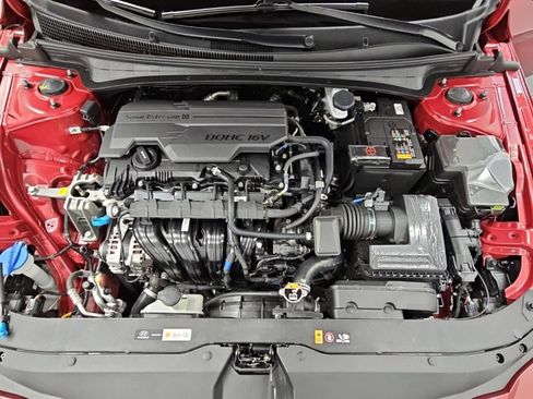 Used 2025 Hyundai Elantra Limited FWD image 41