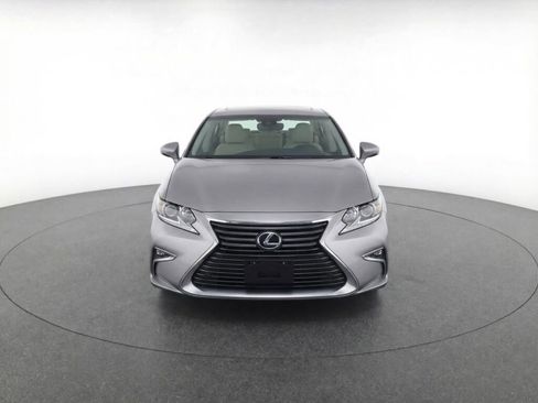 Used 2017 Lexus ES 350 w/ Navigation System Package image 2