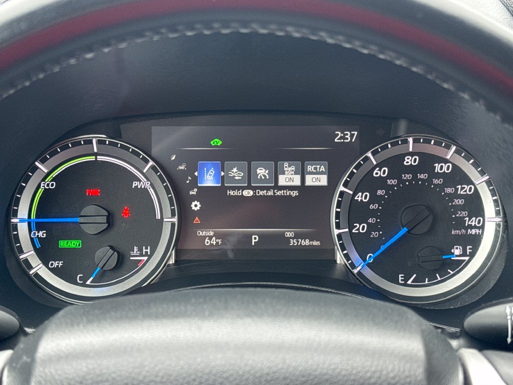 Used 2023 Toyota Highlander LE FWD image 19