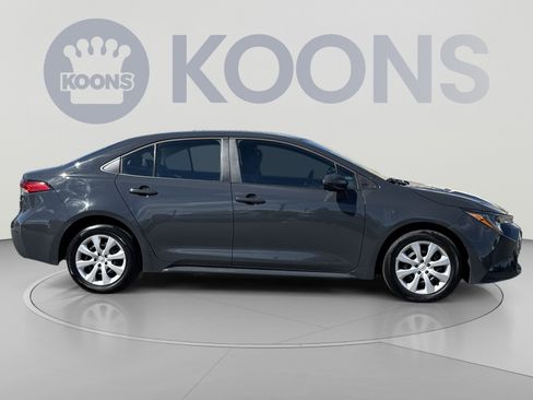 Used 2026 Toyota Corolla LE FWD image 8