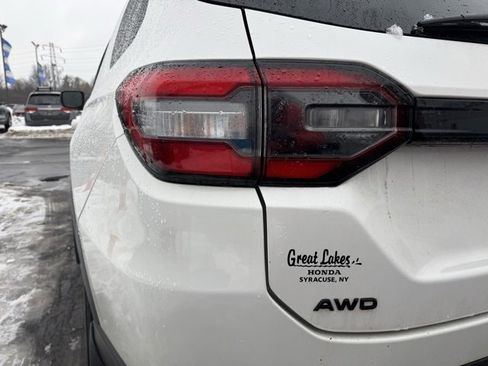 Used 2023 Honda Pilot Sport image 11