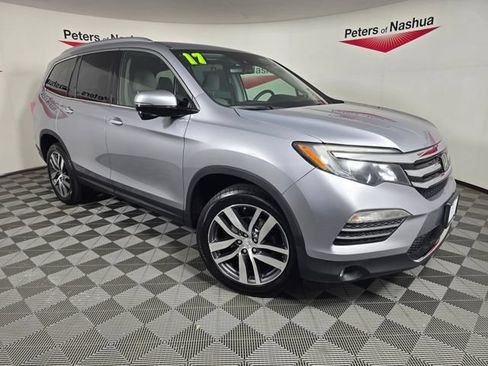 Certified 2017 Honda Pilot Touring image 1