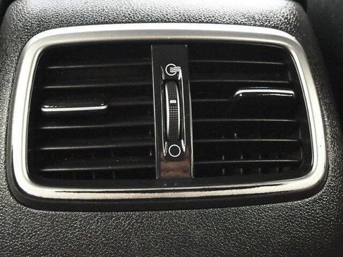 Used 2019 Kia Sorento EX image 11