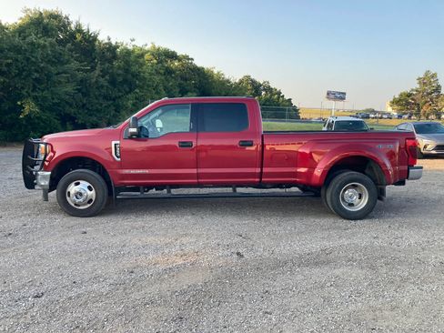 Used 2022 Ford F350 XLT w/ XLT Value Package AWD/4WD image 2