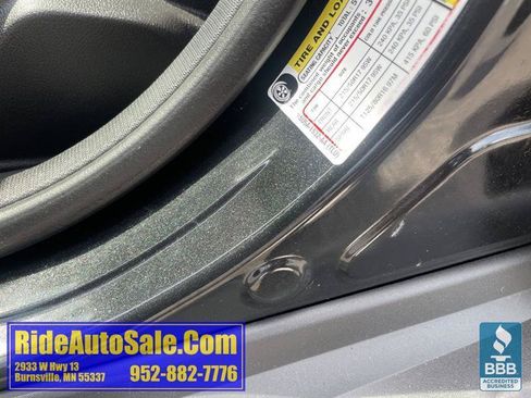 Used 2014 Ford Focus SE w/ Equipment Group 201A FWD image 30