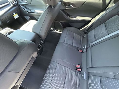 New 2026 Chevrolet Equinox LT FWD image 10