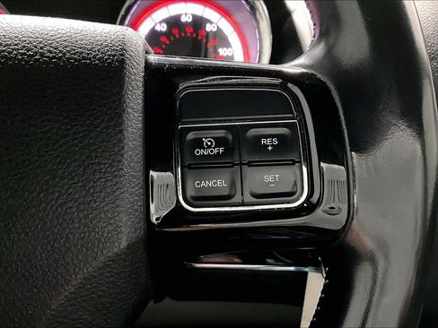 Used 2020 Dodge Grand Caravan SXT image 12