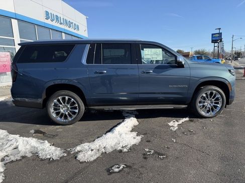 New 2026 Chevrolet Suburban Premier image 6