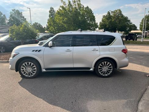 Used 2017 INFINITI QX80 4WD w/ Driver Assistance Package image 2