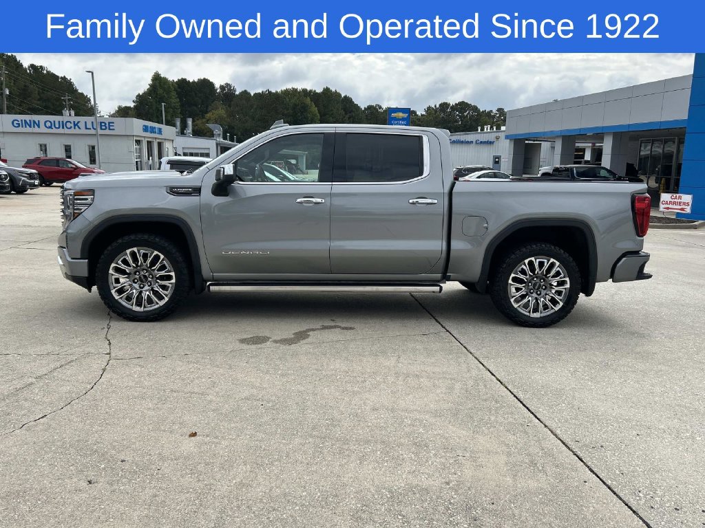 Certified 2023 GMC Sierra 1500 Denali Ultimate AWD/4WD image 2