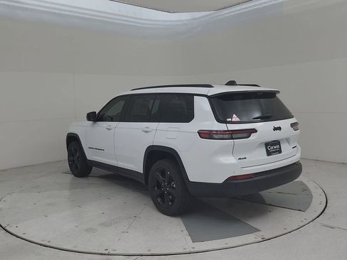 New 2025 Jeep Grand Cherokee L Limited w/ Luxury Tech Group II image 11