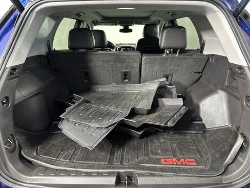 Used 2022 GMC Terrain SLT w/ Infotainment Package II image 26