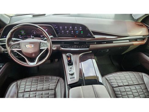 Certified 2023 Cadillac Escalade Premium Luxury Platinum w/ LPO, Radiant Package image 21