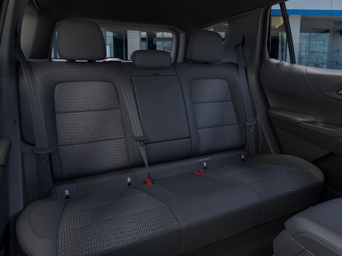 New 2026 Chevrolet Equinox LT w/ Safety and Technology Package FWD image 17