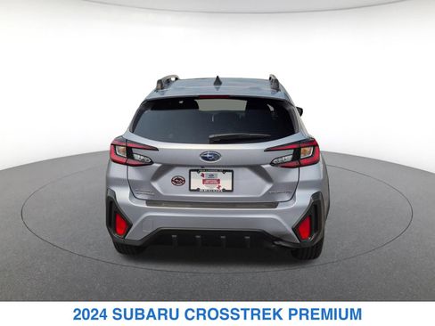 Used 2024 Subaru Crosstrek 2.0i Premium AWD/4WD image 8