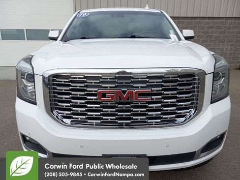 Used 2019 GMC Yukon Denali w/ Denali Ultimate Package image 8