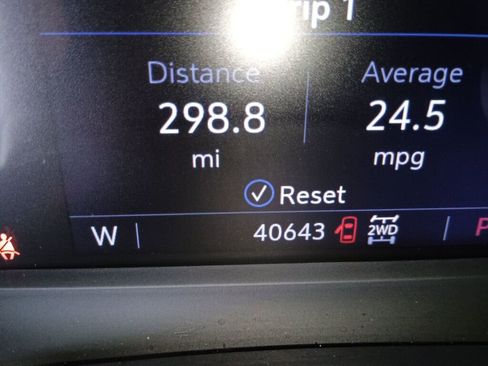 Used 2022 Cadillac XT5 Premium Luxury image 3