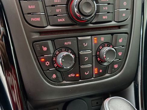 Used 2018 Buick Cascada Premium image 16