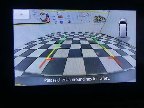 Used 2023 Ford Transit Connect XLT image 9