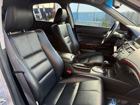 Used 2010 Honda Crosstour EX-L image 39