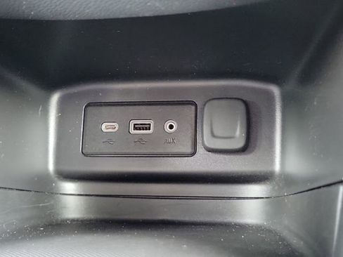 Certified 2024 Chevrolet Equinox LT image 34