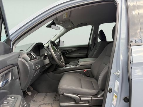 Used 2024 Honda Ridgeline Sport image 16