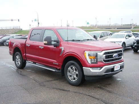 Used 2022 Ford F150 XLT w/ Equipment Group 302A High AWD/4WD image 3