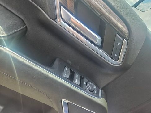 Used 2023 Chevrolet Silverado 1500 LT AWD/4WD image 11