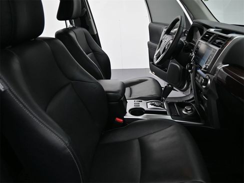 Used 2022 Toyota 4Runner Limited image 11