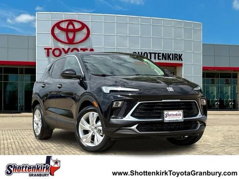 Used 2024 Buick Encore GX Preferred FWD image 1