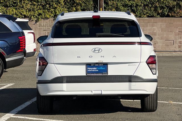 Certified 2024 Hyundai Kona SEL FWD image 7