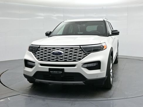 Certified 2022 Ford Explorer Platinum w/ Technology Package image 59