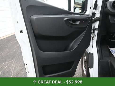 Used 2024 Mercedes-Benz Sprinter 2500 image 20