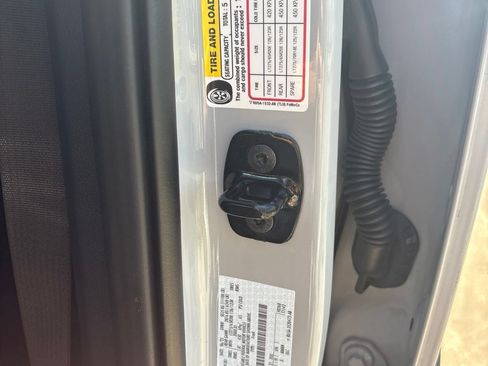 Certified 2025 Ford F250 Lariat w/ Lariat Ultimate Package AWD/4WD image 18