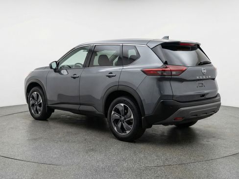 Used 2025 Nissan Rogue SV image 6