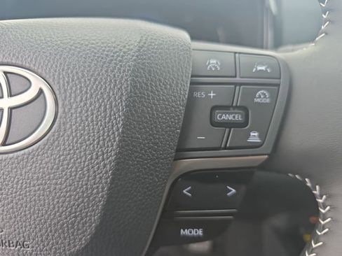 Used 2026 Toyota Camry SE FWD image 18