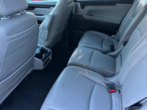 Used 2018 Honda Odyssey Elite image 12