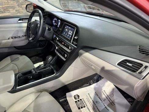 Used 2018 Hyundai Sonata SEL image 3