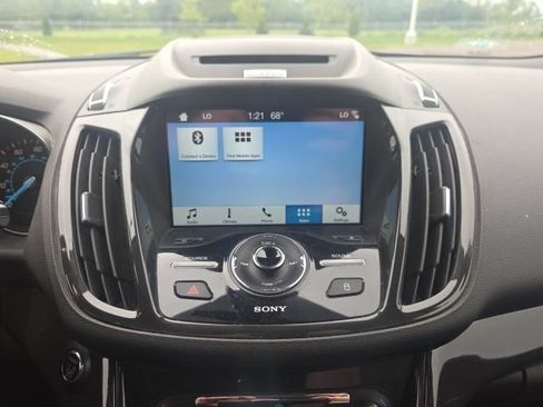 Used 2016 Ford Escape Titanium FWD image 32