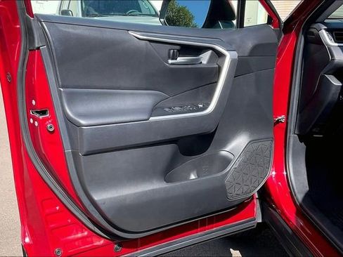 Used 2023 Toyota RAV4 XLE AWD/4WD image 21