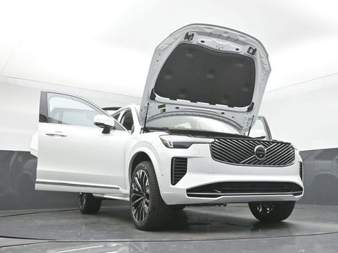 New 2026 Volvo XC90 B6 Ultra w/ Protection Package image 55