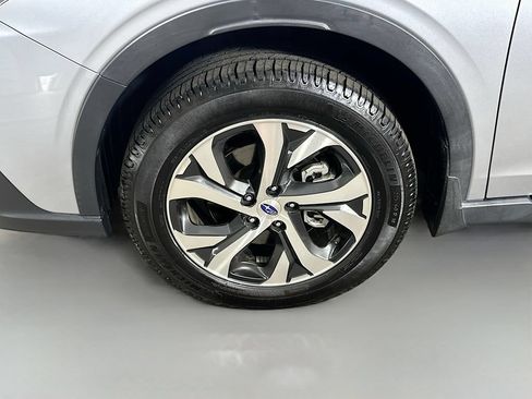 Used 2020 Subaru Outback Limited w/ Popular Package #2 AWD/4WD image 8